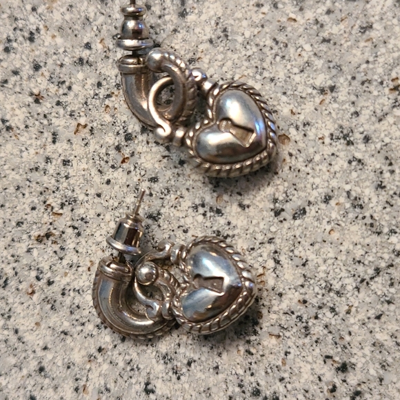 Key heart earrings, gold and silver tone - Picture 4 of 5